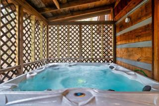 Wolf Run Gatlinburg Location Log Cabin Hot Tub - 8