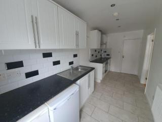 Chantilly - Ickenham - 3