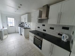 Chantilly - Ickenham - 2