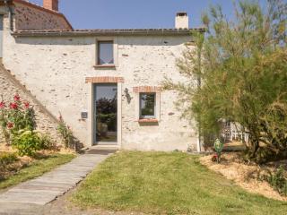 Maison Traditionnelle au Calme avec Jardin et Wifi - FR-1-306-800 - Le Loroux-Bottereau - 7