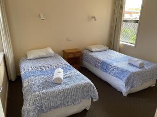 Horizons Unit 2 Beachfront Unit - Bargara - 2
