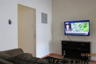 Cozy, quiet 1 bedroom 2A near Beach near US Embassy - Bridgetown - 6