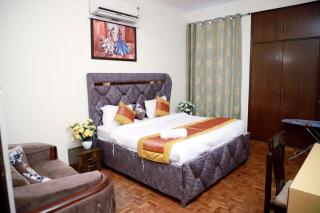 Fortune Home Service Apartment 3Bhk,E-28 Saket 1B - New Delhi - 8
