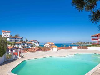 Appartement moderne avec piscine collective - FR-1-4-623 - 2