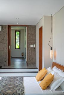 La Maison d'Ulysse - Luxury 4BR Villa Surrounded by Rice Paddies - Kerobokan - 3