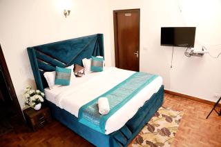 Fortune Home Service Apartment 3Bhk,E-28 Saket 1B - New Delhi - 3