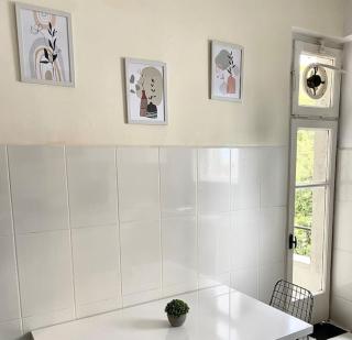 Spacious & Peaceful 2BR Central Apt. W/ Balcony - Istanbul - 8