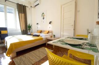 Pavla Papa Studio - Bright & central - 6