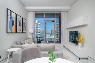 ALH Vacay - Unrivalled 1 Bedroom with Canal View - Dubai - 9