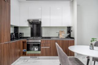 ALH Vacay - Unrivalled 1 Bedroom with Canal View - Dubai - 1