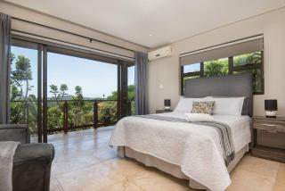 9 On Crystal Cove 5 Bedroom Townhouse in Zimbali - 4