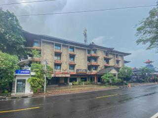 Urbanview Hotel Taman Suci Denpasar Bali - Dempasar - 0