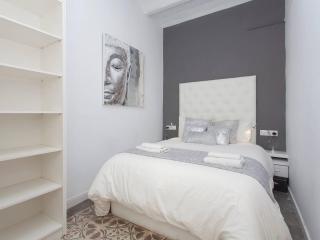 Colour Pop FIRA by MyRentalHost - 8