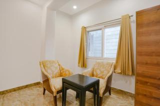 FabExpress Taj Residency - Nr Yashobhoomi Convention Centre - 1