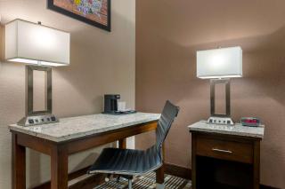 Econo Lodge - Shelbyville - 6
