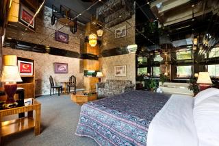 Econo Lodge Hotel Brossard - 8