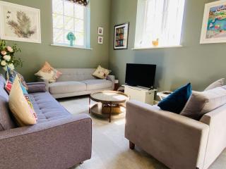 Sally Hall Large central Portland home - 8