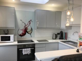 Leafy Lytham central Lovely ground floor 1 bedroom apartment with private garden In Lytham dog friendly - 1