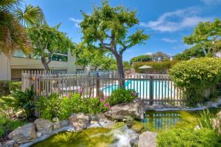 Oceanfront Luxury, Fully Remodeled, Five-Star - Solana Beach - 3