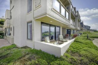 Oceanfront Luxury, Fully Remodeled, Five-Star - Solana Beach - 2