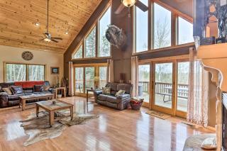 Spacious Lead Getaway with Private Hot Tub and Deck! - Lead - 0