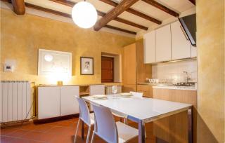 Cozy Apartment In Montespertoli - 1