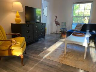 Modern Beach House long stay discounts - 2