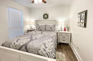 Pointe Royale Cute & Comfy - 6