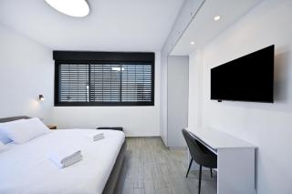 Summer Off by HolyGuest - Tel Aviv - 6