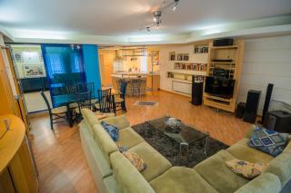 Artsy 3BR flat in Primaverii - most exlcusive area - Bucarest - 1