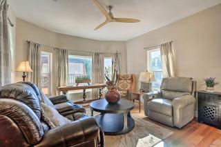 Huge Cozy Home with Many Bedrooms in Ivywild - 1