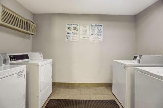 Motel 6-San Bernardino, CA - North - Serrano Village - 2