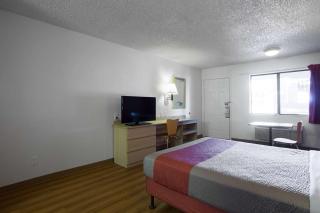 Motel 6-Kingman, AZ - Route 66 West - Kingman - 4