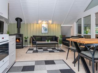 6 person holiday home in Hovborg-By Traum - Hovborg - 6