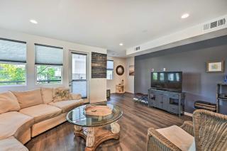 Stunning Oceanside Townhome - Walk to Beach! - 1