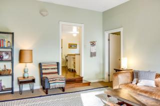 Cloverdale Creekside Retreat - 7