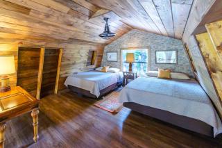 Cozy Cabin Near Bryce and Zion sleeps 4 adults - Duck Creek Village - 3