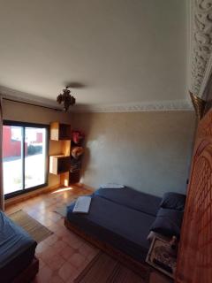 Chillax room for 3P - 8