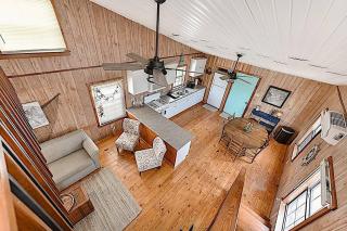 Shipwrecked Shack Waterfront House Boat on Land - Sealevel - 5