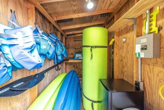 Lake Gaston Duo Kayaks and Dock Duplex 4000+ sq ft - 6