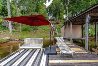 Lake Gaston Duo Kayaks and Dock Duplex 4000+ sq ft - Bracey - 3