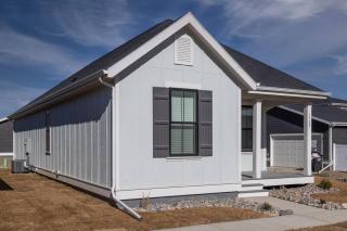 Charming 3-bedroom in vibrant new neighborhood - Billings - 7