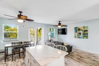Jewel on Jade - Key West - 3