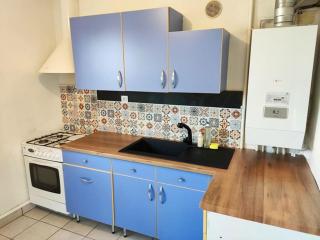 Appartement 76m2 lumineux centre ville garage privé 3ieme étage sans ascenseur - Fougères - 2