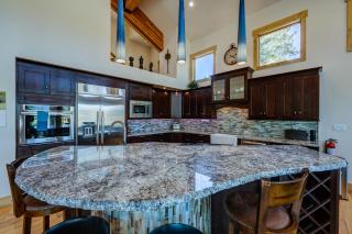 Sierra Vista - Truckee - 3