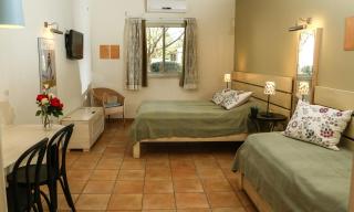Shaar Hagolan Kibbutz Country Lodging - 9