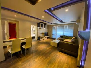 Modern 1BR Apartment with Garden View & Free street parking - 2