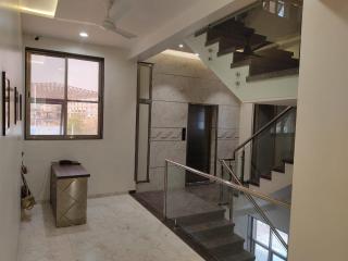 Hotel Rose Gold - Ahmadnagar - 1