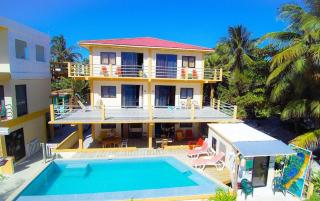 Beach Club Budget Rooms at Popeyes Caye Caulker - Caye Caulker - 4