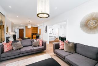 ' Luxury & Spacious AirConditioned 4 Bed 4 Bath Apartment ' - Londra - 6
